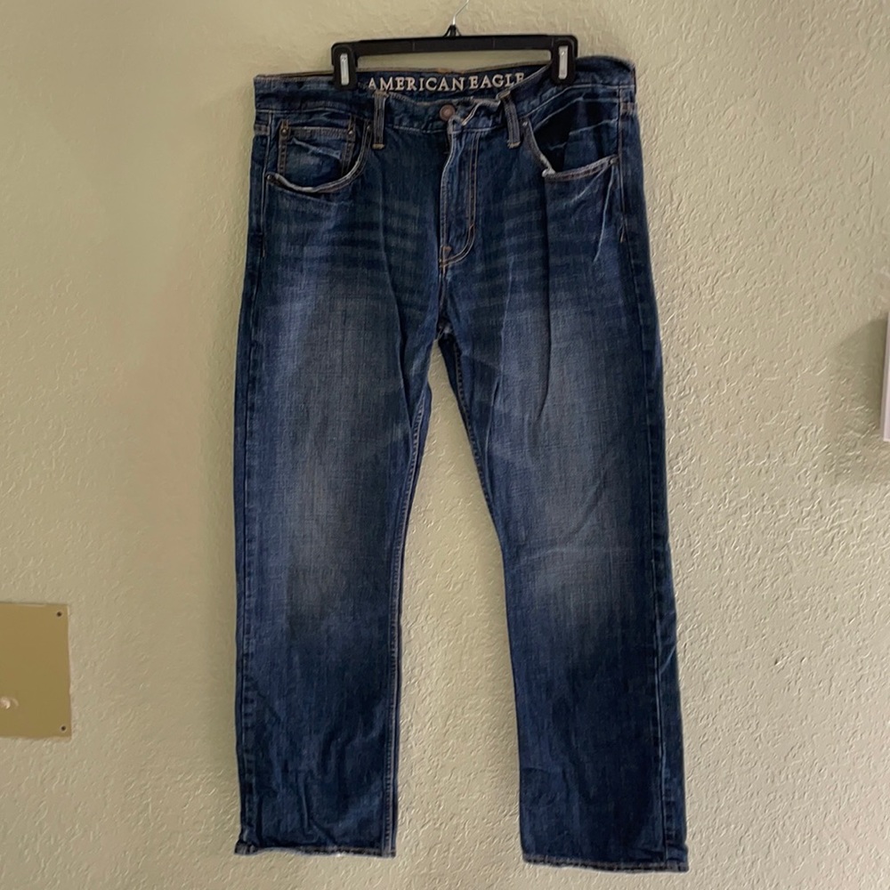 American Eagle original straight jeans. Size 34/30.